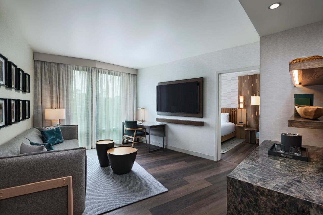 Hyatt Regency Conroe Hotel Bagian luar foto