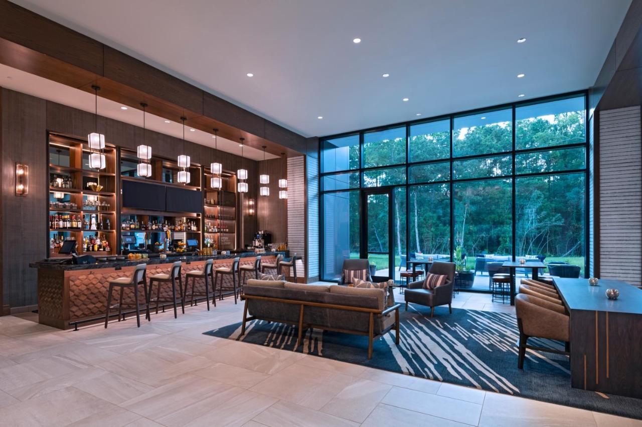 Hyatt Regency Conroe Hotel Bagian luar foto