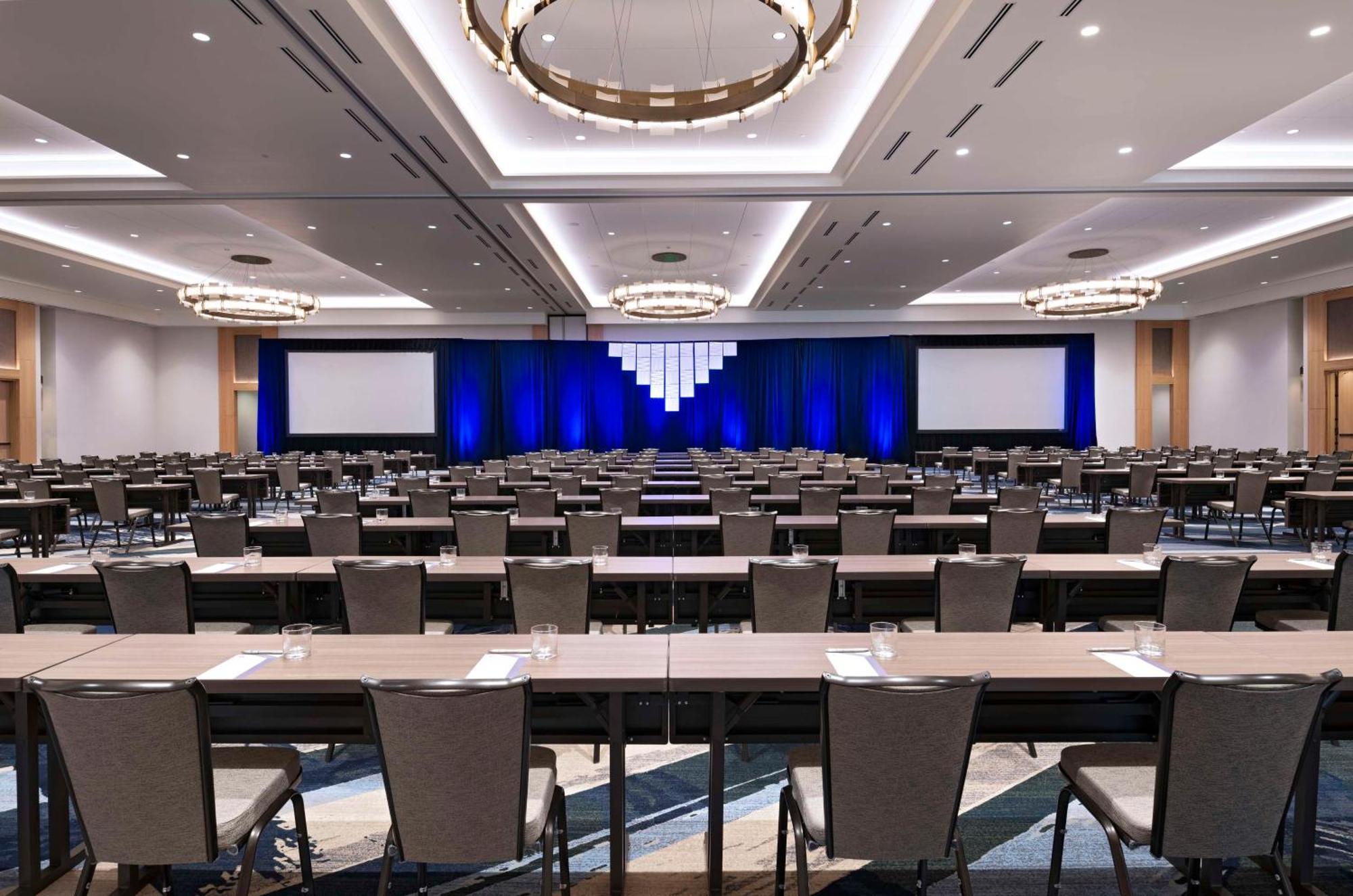 Hyatt Regency Conroe Hotel Bagian luar foto