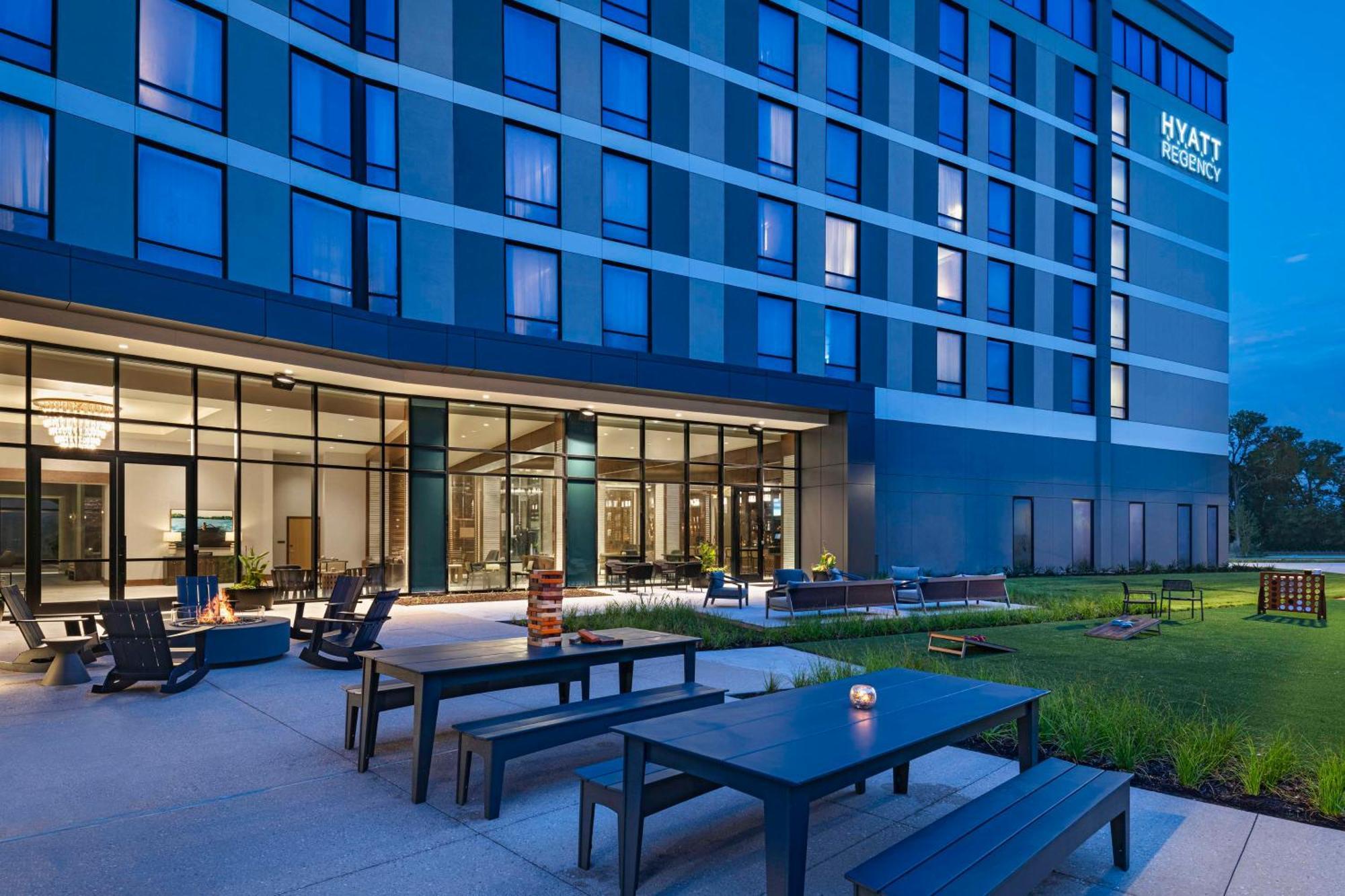 Hyatt Regency Conroe Hotel Bagian luar foto